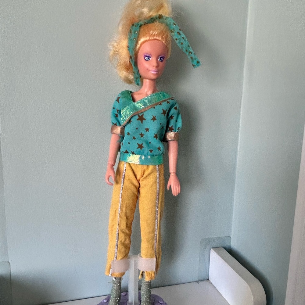 Jem and the Holograms video doll